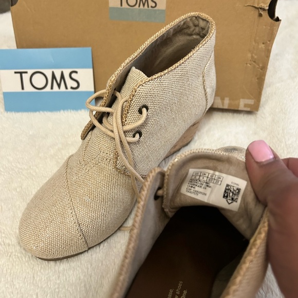 Toms Wedge Booties - Picture 3 of 4